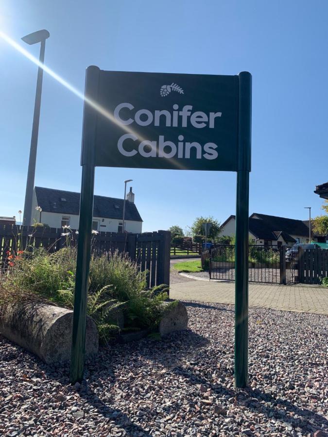 Conifer Cabins Fort William Luaran gambar