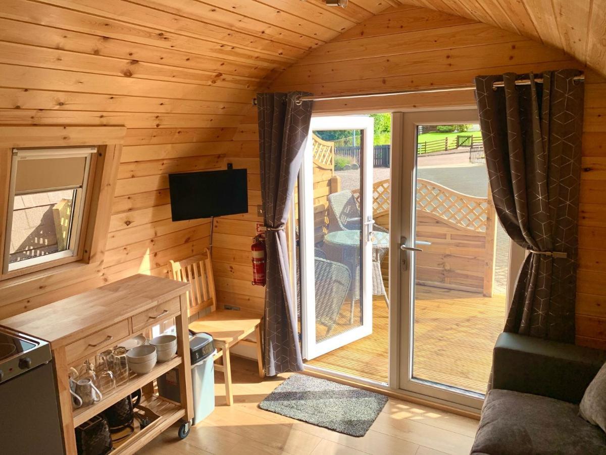 Conifer Cabins Fort William Luaran gambar