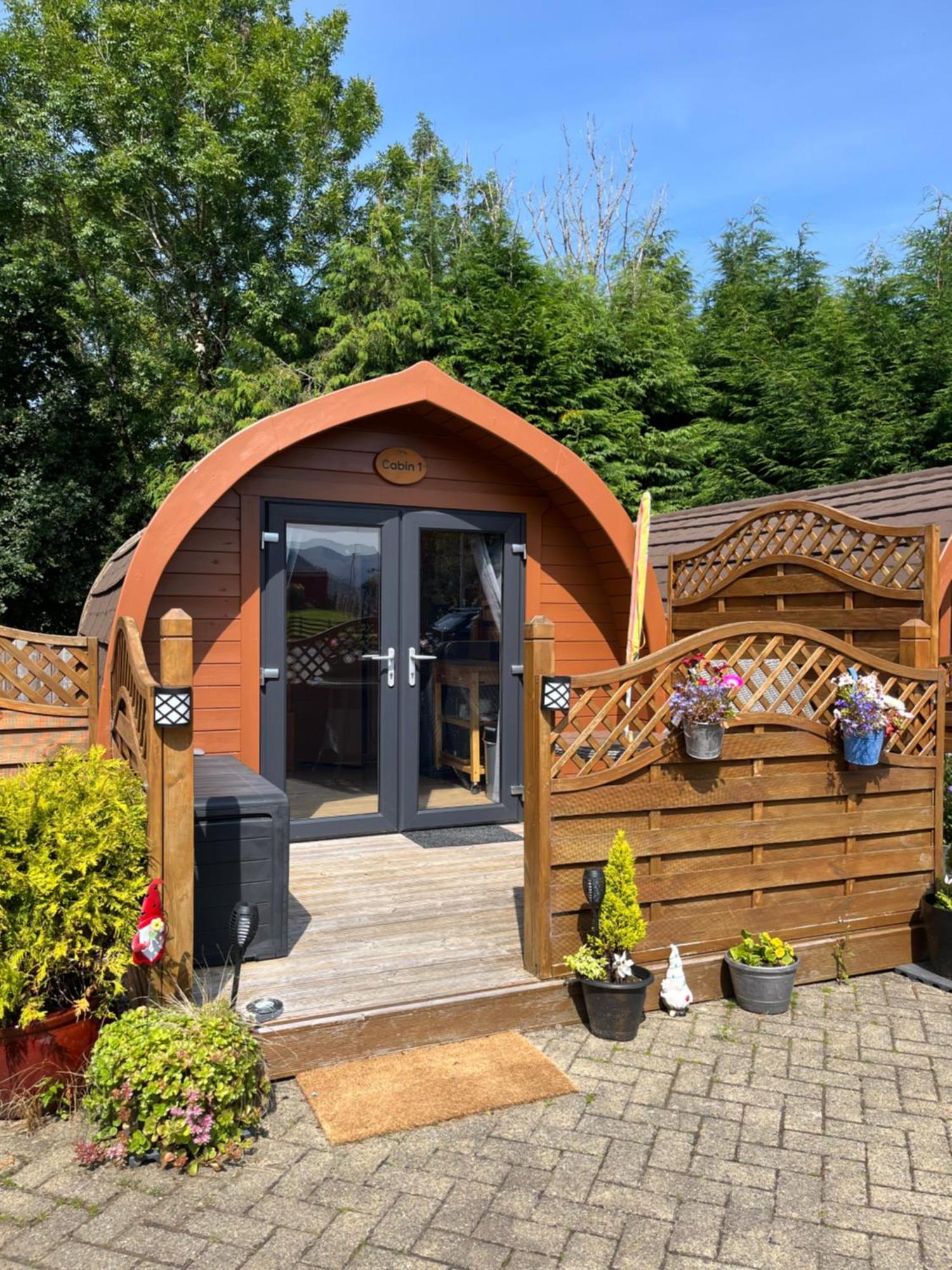 Conifer Cabins Fort William Luaran gambar